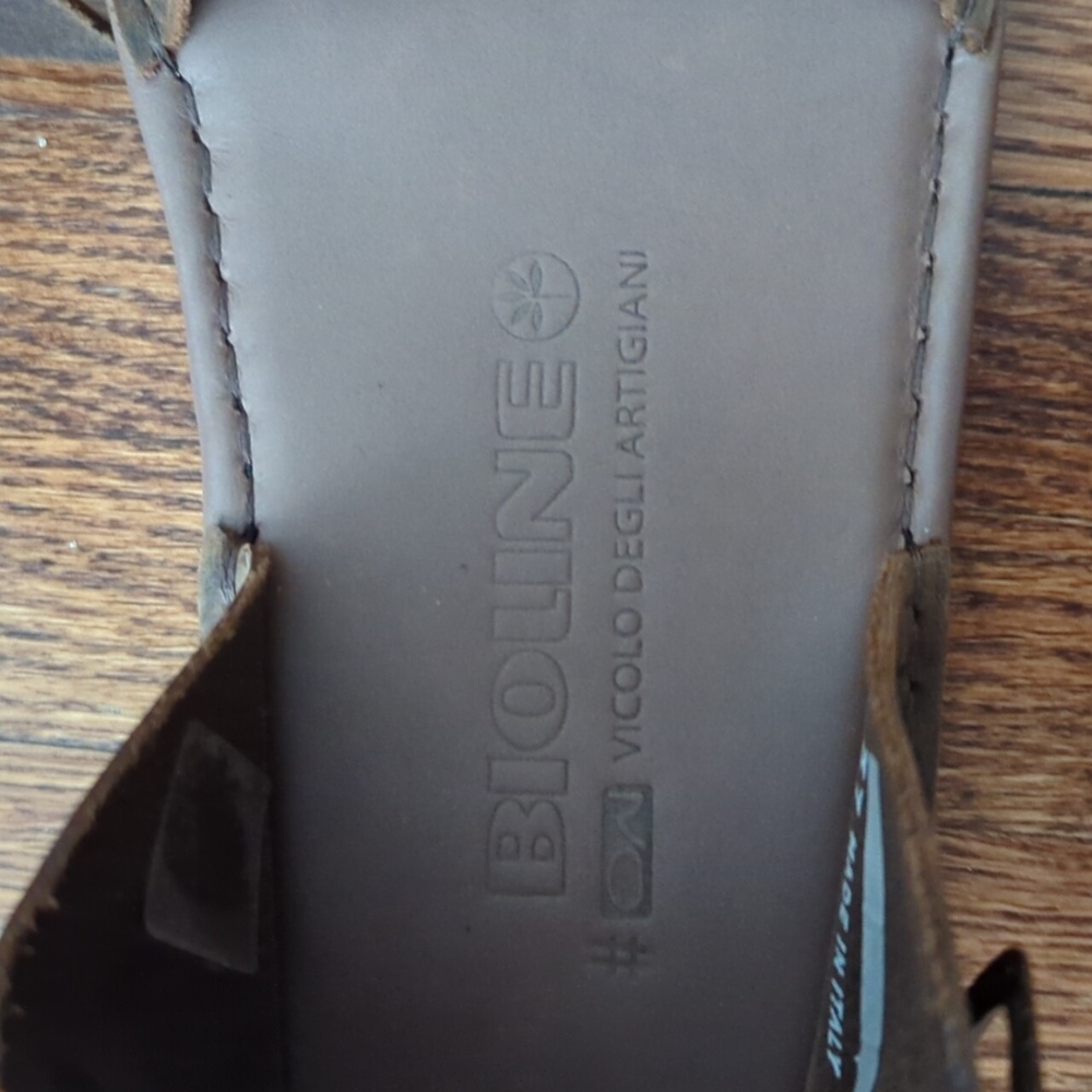 Women's Brown/Green Leather Sandals - Picture 5 of 6